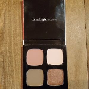 Makeup pallet by LimeLife